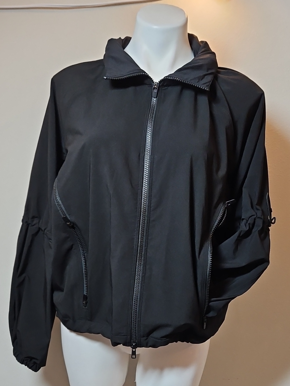 Athleta Medoum Black Full-Zip Athletic Jacket With Foldaway Hood